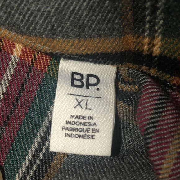 BP Women’s Flannel Ruffle Sleeve Blouse - Picture 4 of 5